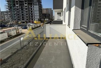 Apartament cu 2 camere decomandat în Apărătorii Patriei