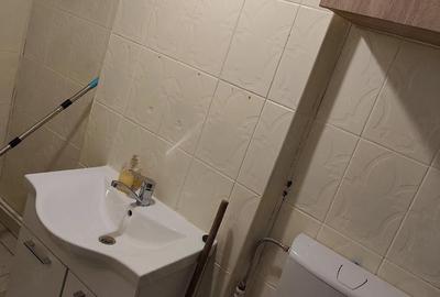 Apartament cu 2 camere decomandat în Micro 19 - 1