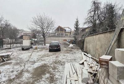 Teren de 350 mp, în Tractorul - 2