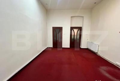 Spațiu comercial, de 60 mp, în Central - 1