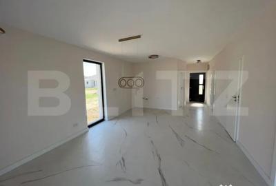 Casă cu 4 camere cu Teren 300 Mp în Central - 11