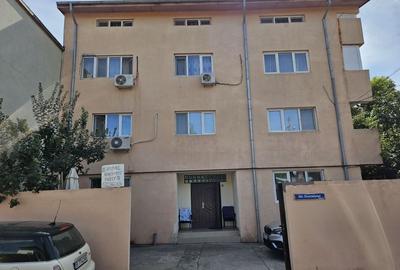 Spatiu comercial parter 87 mp, imobil P+2+M +  65 mp curte proprie!