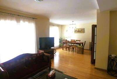 Casă cu 5 camere cu Canalizare în Iancu Nicolae - 3