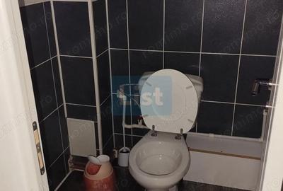 Spațiu comercial, de 160 mp, în Băicoi