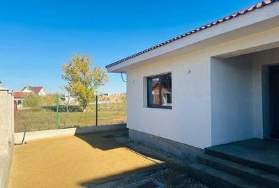 Casă individuală cu 4 camere cu Teren 500 Mp în Aeroport - 3