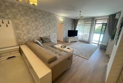 Apartament cu 3 camere decomandat, mobilat în Central