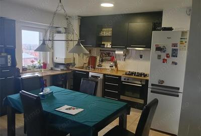 Apartament cu 3 camere decomandat în Cornetu - 4