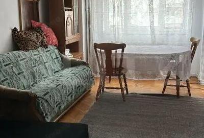 Apartament cu 2 camere decomandat în Cetate