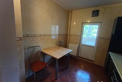 Apartament cu 2 camere decomandat în 1 Mai - 5