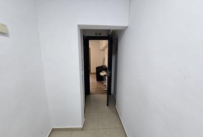 Spațiu comercial, de 65 mp, în 9 Mai - 20