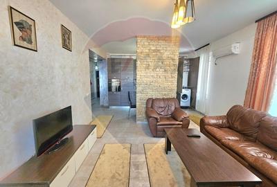 Apartament cu 2 camere decomandat, mobilat în Periferie