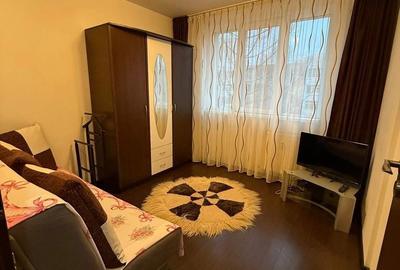 Apartament cu 3 camere decomandat în Titan - 8