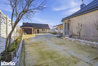 Casă cu 3 camere cu Teren 1439 Mp în Secusigiu - 5