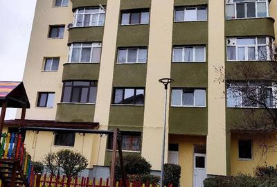 Apartament cu 2 camere decomandat în Central - 1