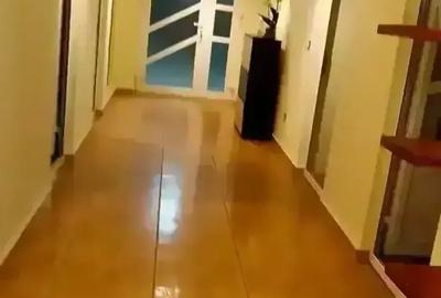 Casă cu 4 camere în Tecuci - 3