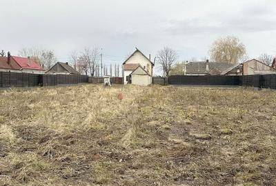 Curte Generoasa Zona Linistita - 8