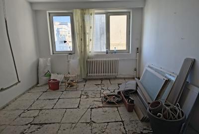 Apartament cu 2 camere semidecomandat în Tomis II - 4