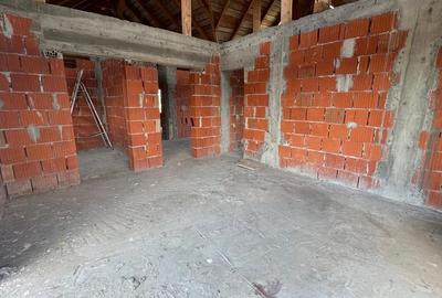 Vila la rosu intr o zona rezidentiala exclusivista Halchiu - 12