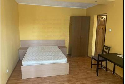 Garsonieră decomandată în Tineretului