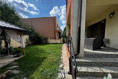 Zona Primarie Mogosoaia | Complex de case cu bariera | Curte - 1