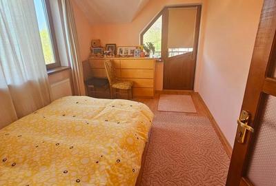 VILĂ ELEGANTĂ CU PRIVELIȘTE DEOSEBITĂ – VALENII DE MUNTE - 53