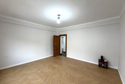 Apartament cu 4 camere decomandat în Central - 2