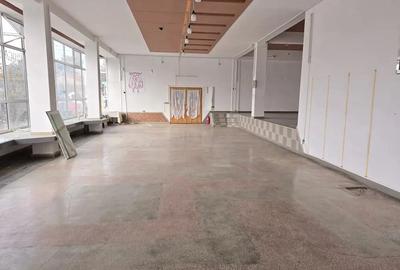 Spațiu comercial, de 180 mp, în Central - 5