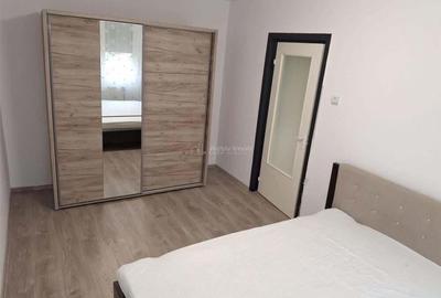 Apartament cu 2 camere semidecomandat în Micro III - 4