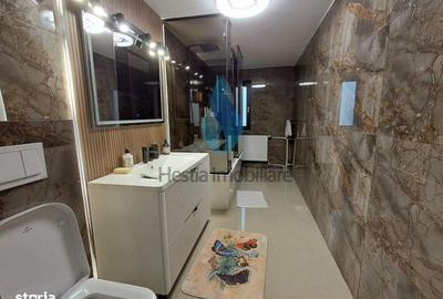 Casă cu 8 camere cu Canalizare în Viticultori - 8