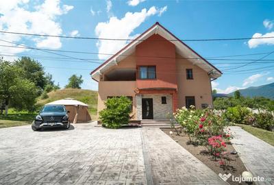 Casă cu 4 camere cu Teren 1500 Mp în Vulcan - 4