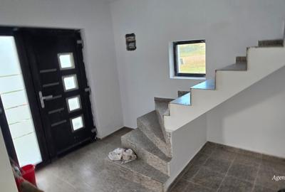 Casă individuală cu 5 camere cu Teren 1000 Mp în Central - 9