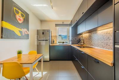 Kasper Coresi, Apartament 3 camere decomandat, 2 bai, parcare+boxa - 1