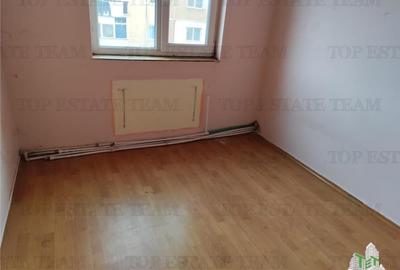 Apartament 3 camere Hunedoara - 2