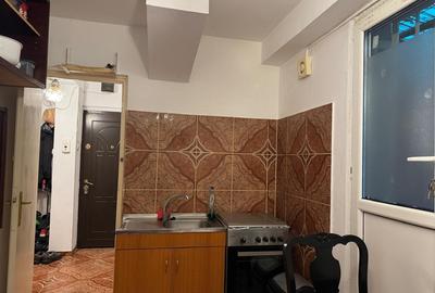 Garsonieră decomandată în Drumul Taberei