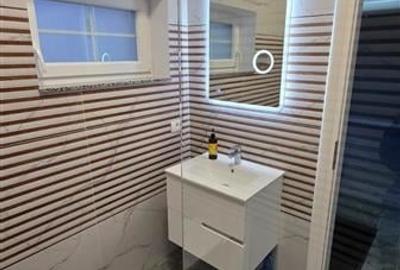 Casa / Vila 178 mp - Bragadiru  /  Cartier Independentei - 18