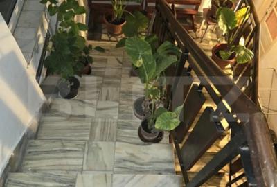 Casă cu 5 camere cu Teren 60 Mp în Titulescu - 3