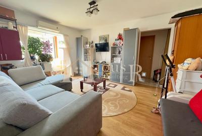 Bucatarie spatioasa, centrala termica proprie, zona linistita ! - 1