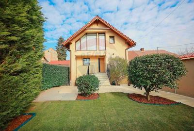 De vanzare Casa cu 4 camere, singur in curte, Ultracentral.