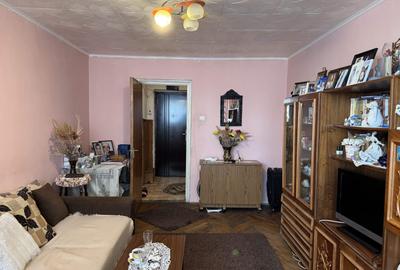 2 cam, 51 mp, etaj 7, fara imbunatatiri, str. Cornisei - 2