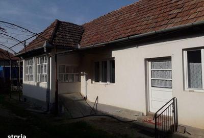 Casă cu 4 camere cu Teren 80 Mp în Crasna - 2