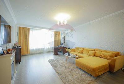 Cladire multifunc?ionala de vanzare spa?iu comercial + 2 apartamente - 1