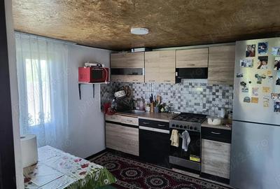 Casă cu 2 camere cu Teren 2700 Mp în Săceni - 5