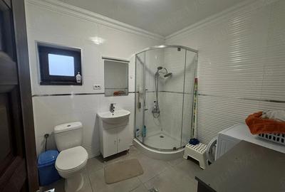 Casă cu 3 camere cu Teren 300 Mp în 1 Decembrie - 6