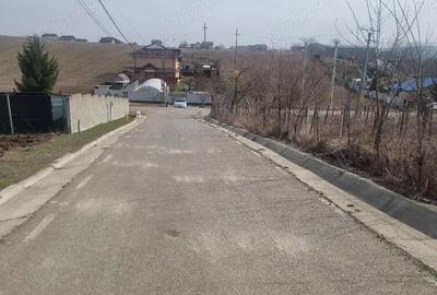 Teren de 1280 mp, în Central - 1