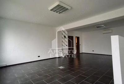 Spațiu comercial, de 160 mp, în Subcetate - 1