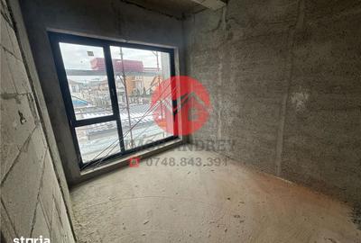 Casă cu 5 camere cu Teren 600 Mp în Central - 8