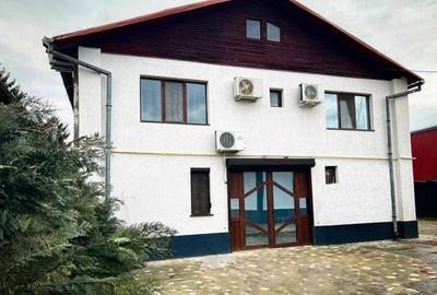 Casă individuală cu 4 camere în B-dul București