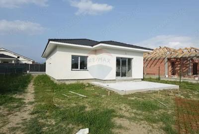 Oportunitate - Casa semifinisata in Satu Nou de Jos - 2