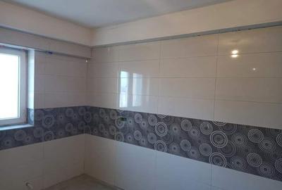 Apartament cu 3 camere decomandat în Exterior Vest - 2