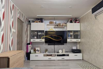 Apartament cu 3 camere decomandat în 9 Mai - 13